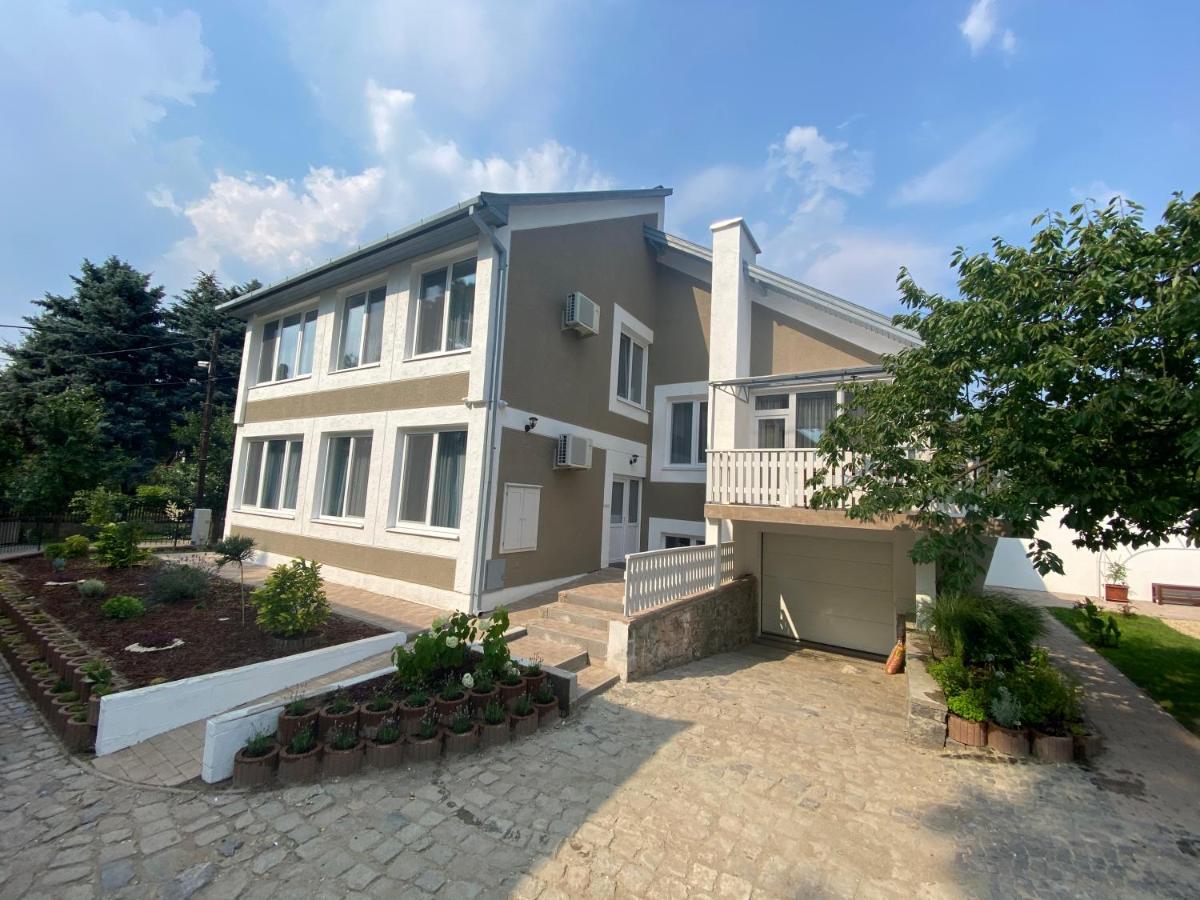 Spirit Homes Apartments Oroshaza Exterior photo