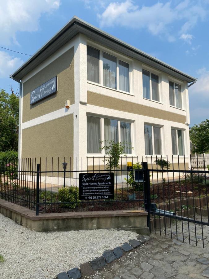 Spirit Homes Apartments Oroshaza Exterior photo
